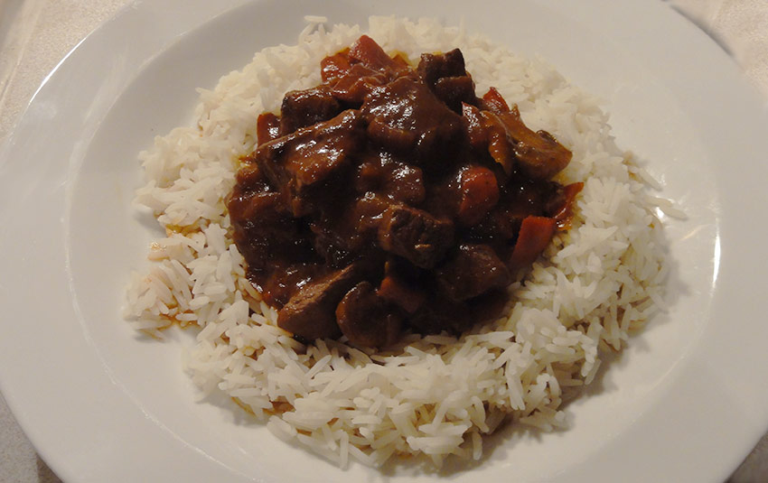 Beef Goulash Recipe – My Home Bistro